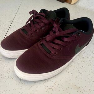 NIKE SB Maroon Sneakers Women’s 8.5